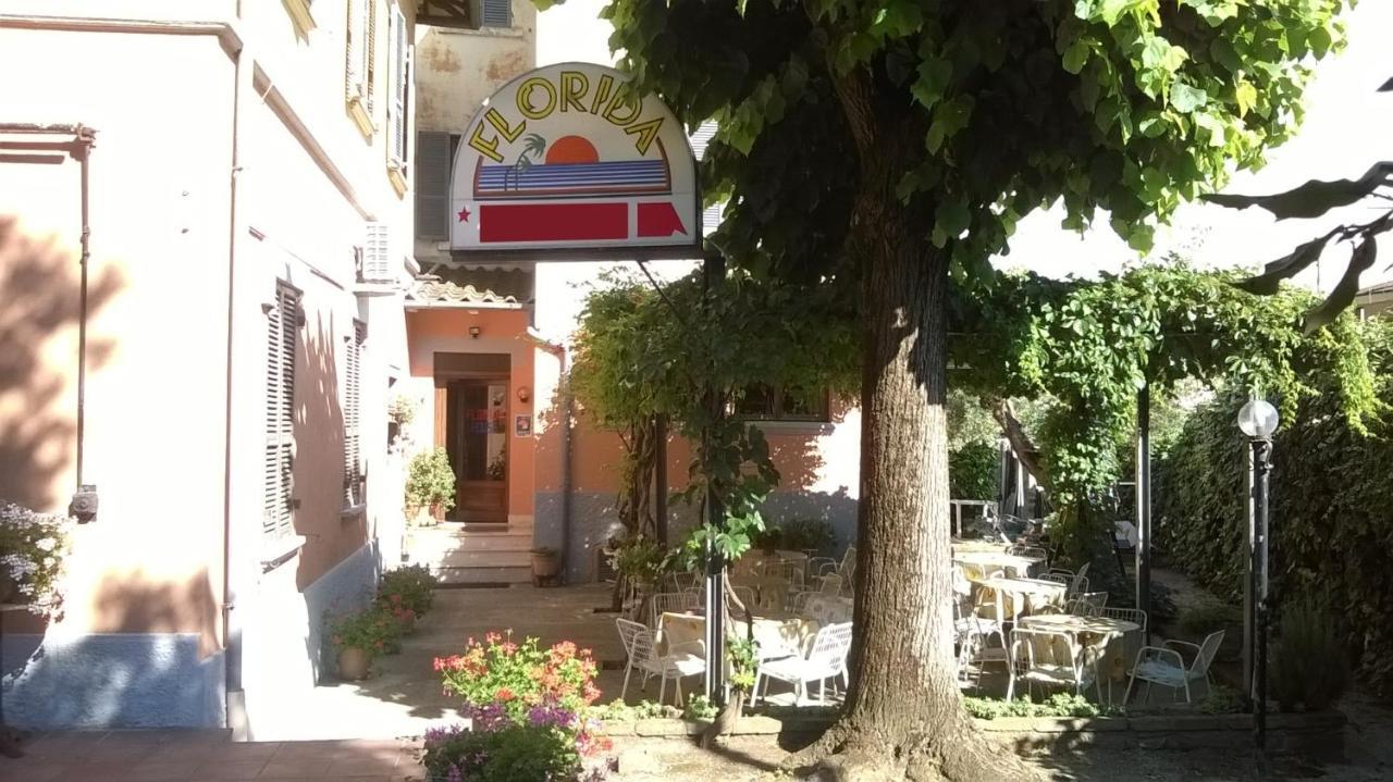 باسّينيانو سول تْرازي B&B Florida House المظهر الخارجي الصورة